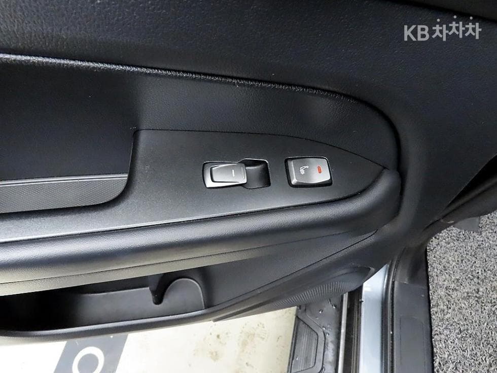 KG Mobility The New (facelift) Rexton Sports Khan2.2 4WD Prestige - 12