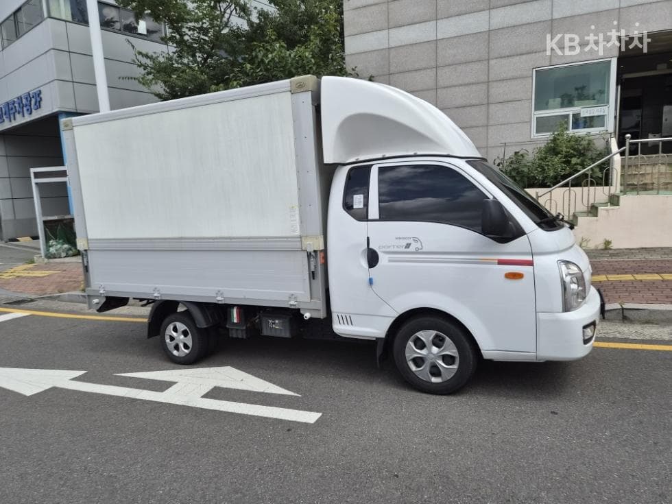Хюндай Porter 2Удължено междуосие Super Cab Wing Body 전동 PLUS - 4