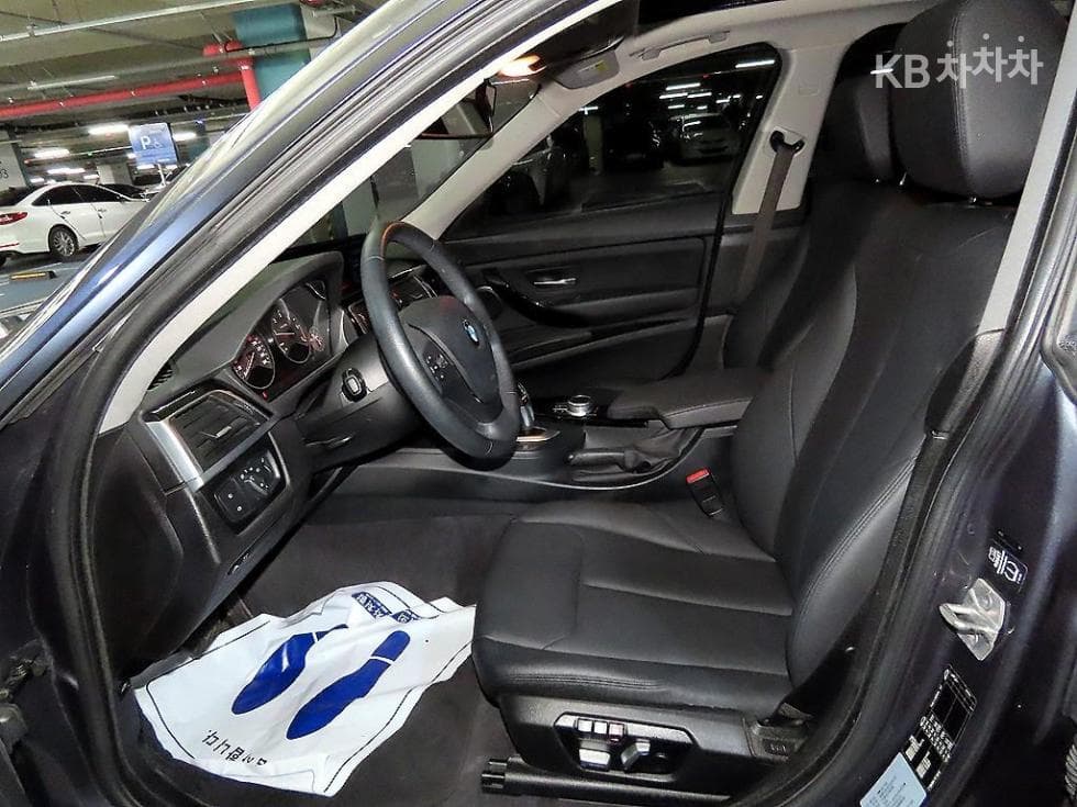 BMW Gran Turismo3 Серия GT 320d F34 - 6