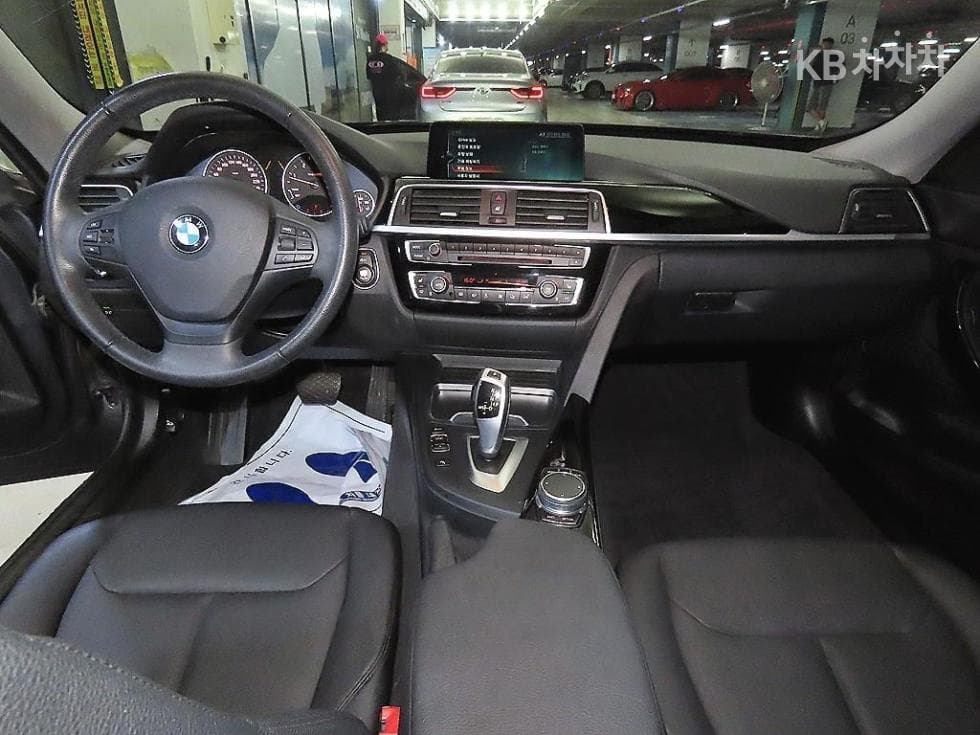 BMW Gran Turismo3 Серия GT 320d F34 - 10