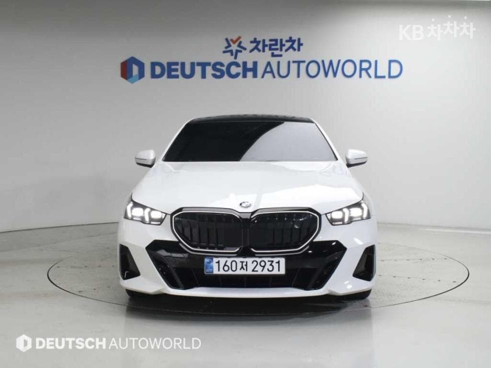 BMW Нов5 Серия(G60)520i M Sport - 3