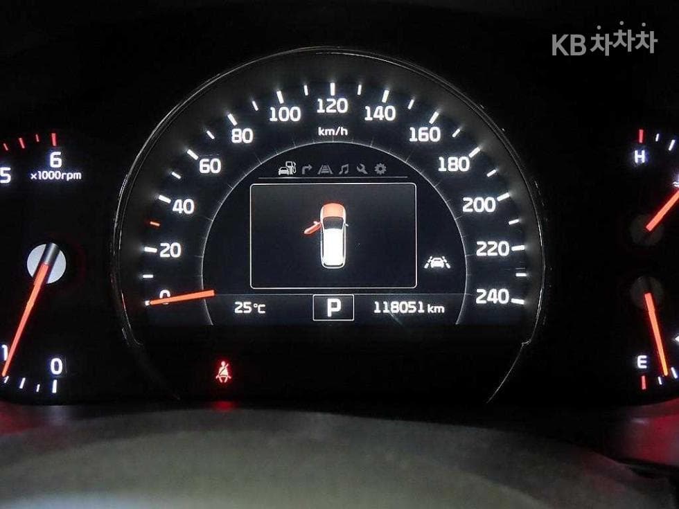 Киа All NewSorentoДизел 2.2 2WD Noblesse Специал (специален признак/издание) - 9