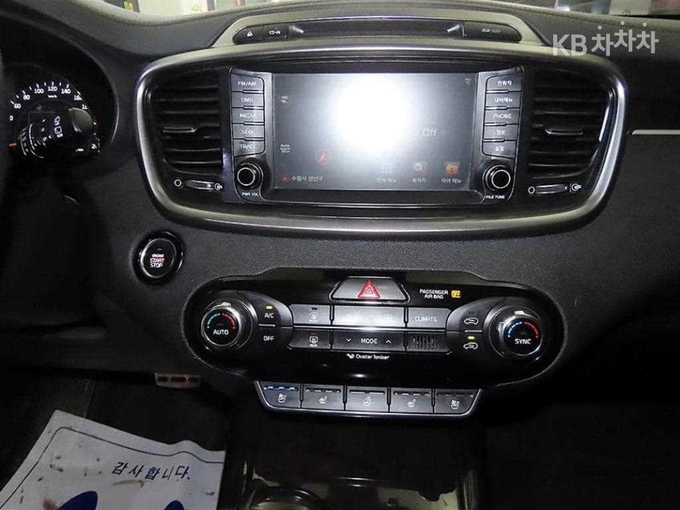 Киа All NewSorentoДизел 2.2 2WD Noblesse Специал (специален признак/издание) - 11
