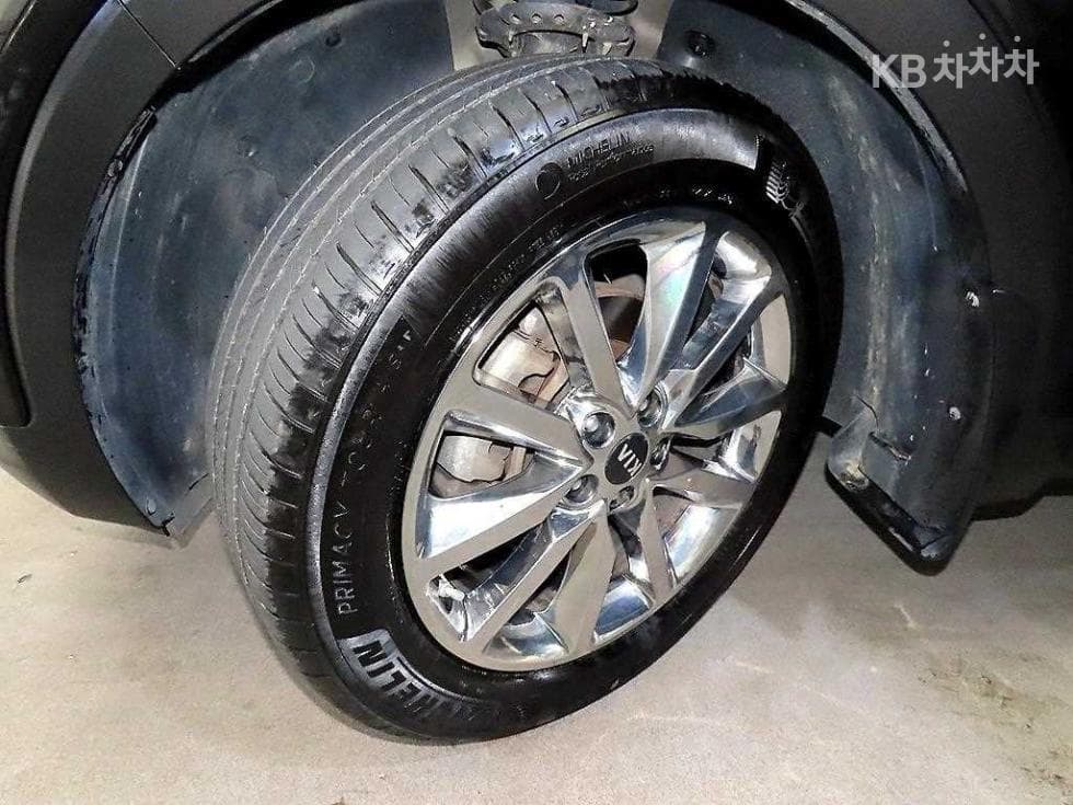 Киа All NewSorentoДизел 2.2 2WD Noblesse Специал (специален признак/издание) - 20
