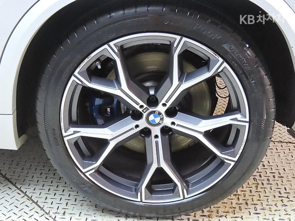 BMW X5 (G05)xDrive 40i M Sport - 20