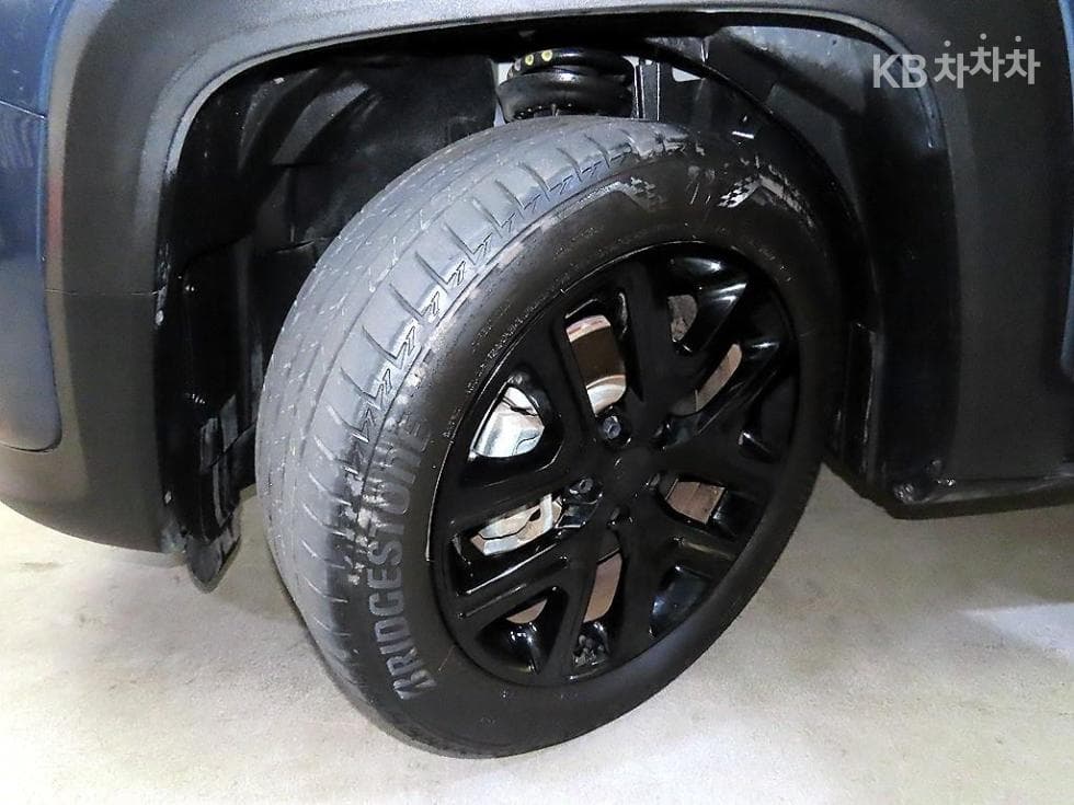 지프 레니게이드1.3 Limited FWD - 20