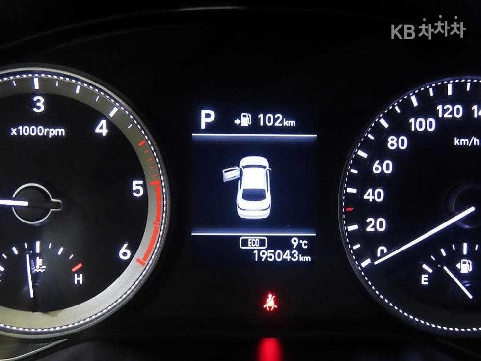Хюндай Grandeur (Azera)IGДизел 2.2 Premium Стандартен - 9