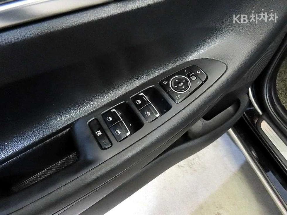 Хюндай Grandeur (Azera)IGДизел 2.2 Premium Стандартен - 13