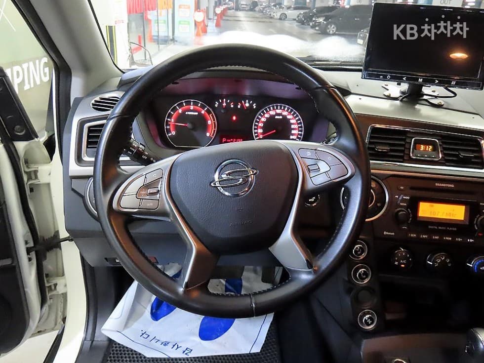 КейДжи Мобилити The New (фейслифт) Корандо Спорт (pickup variant)2.2 CX7 4x4 클럽 - 8