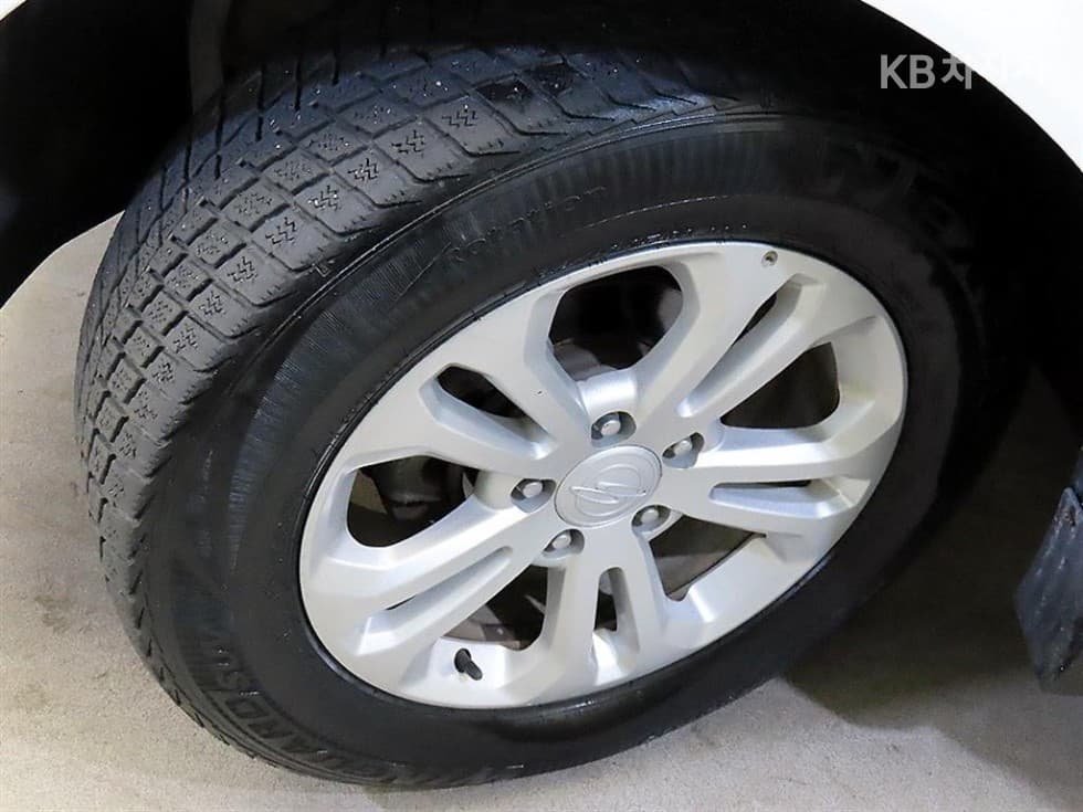 КейДжи Мобилити The New (фейслифт) Корандо Спорт (pickup variant)2.2 CX7 4x4 클럽 - 19