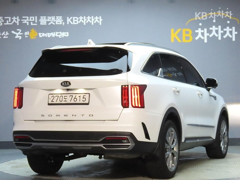 Киа Sorento 4-то поколение2.2 Дизел 2WD Noblesse - 2