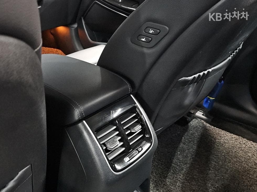 Kia K7 Premiere2.5 GDi Noblesse - 14