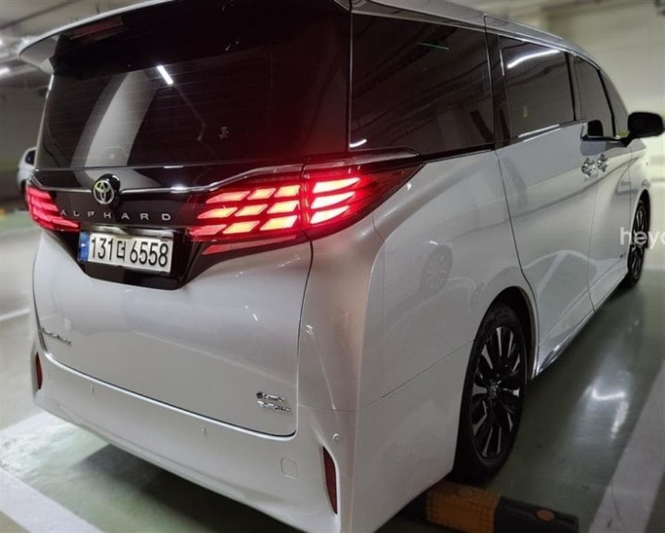 Toyota ALPHARD(AH30)2.5 HEV AWD Стандартен - 4