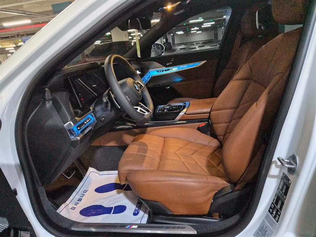BMW 7시리즈(G70)740i xDrive M Sport - 6