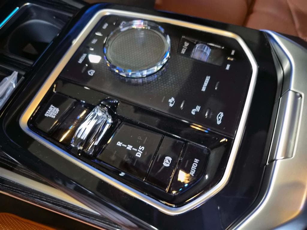 BMW 7시리즈(G70)740i xDrive M Sport - 11