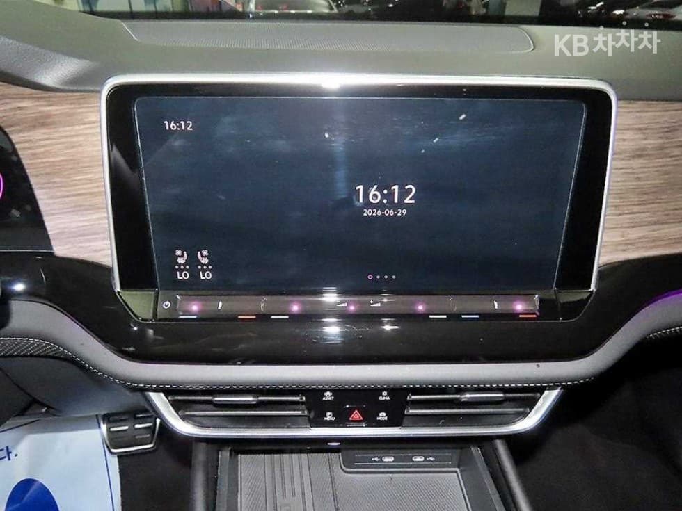 Volkswagen 아틀라스2.0 Турбо Бензин Стандартен - 11