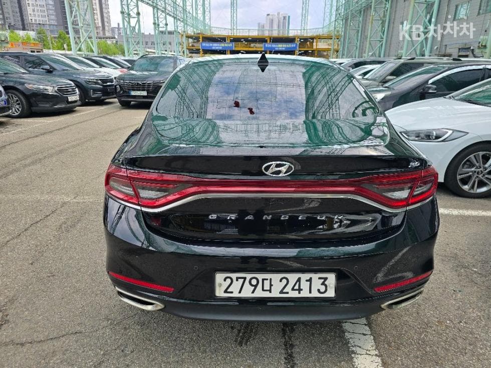Hyundai Grandeur (Azera)IG3.0 Exclusive Standard - 3