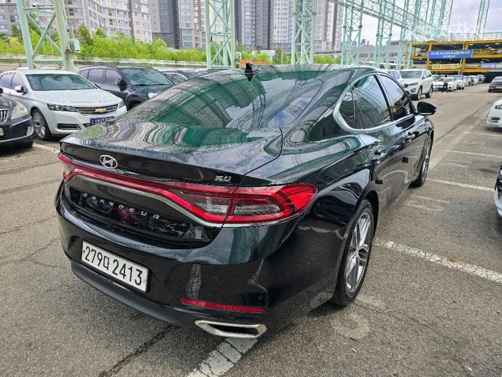 Hyundai Grandeur (Azera)IG3.0 Exclusive Standard - 4