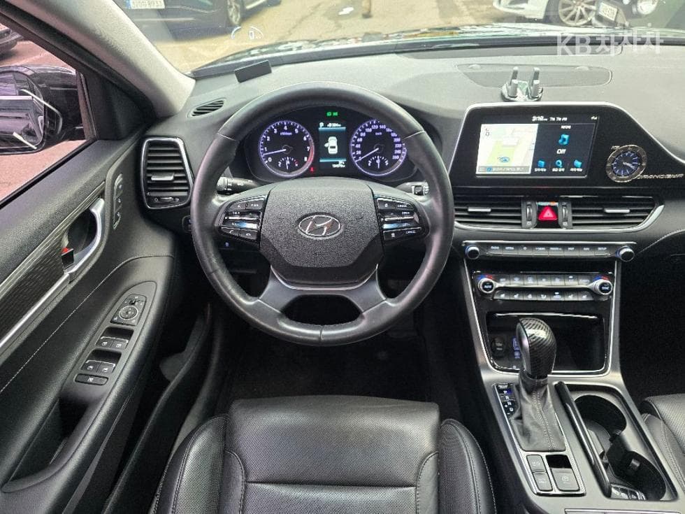 Hyundai Grandeur (Azera)IG3.0 Exclusive Standard - 11