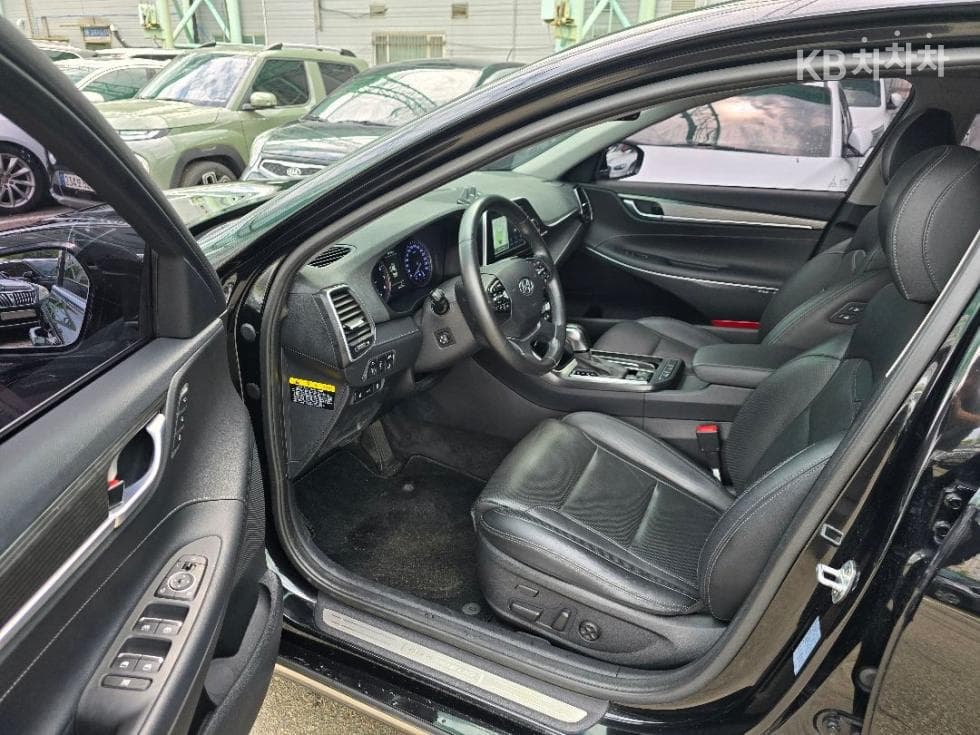 Hyundai Grandeur (Azera)IG3.0 Exclusive Standard - 12