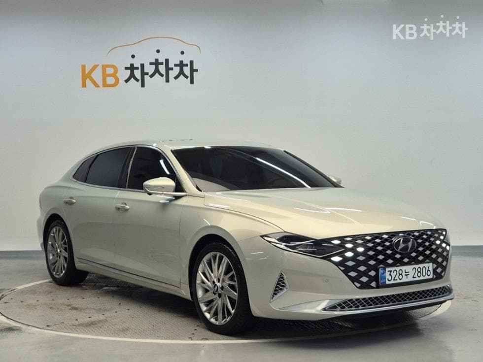 Hyundai The New (facelift) Grandeur (Azera)3.3 Calligraphy - 4