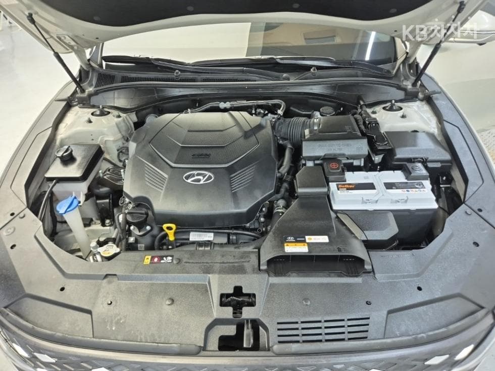 Hyundai The New (facelift) Grandeur (Azera)3.3 Calligraphy - 5