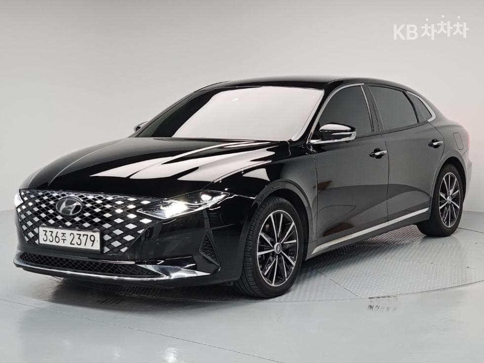 Hyundai The New (facelift) Grandeur (Azera) 2.5 Le Blanc - Image 1