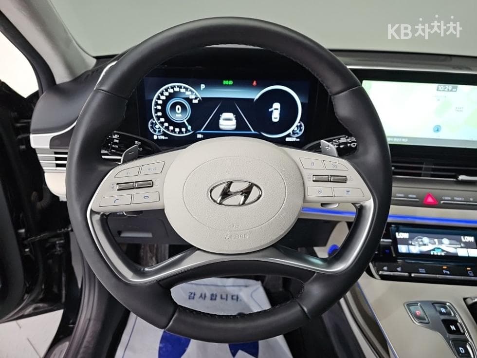 Hyundai The New (facelift) Grandeur (Azera)2.5 Le Blanc - 9