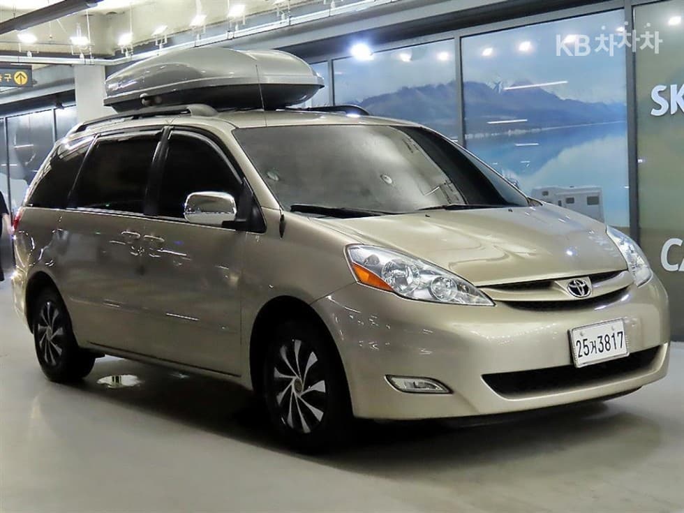 Toyota Sienna 3.5 Второ поколение - Image 1