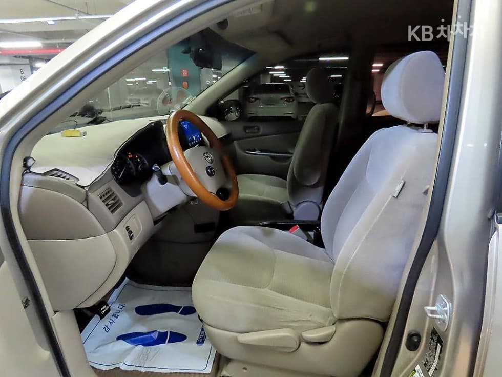 Toyota Sienna3.5 Второ поколение - 6