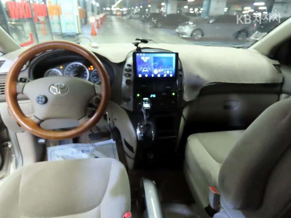 Toyota Sienna3.5 Второ поколение - 10