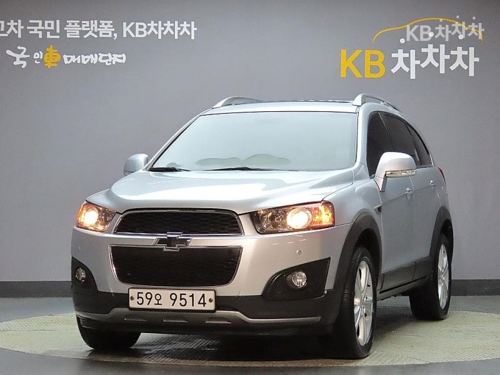 GM Korea Chevrolet Captiva 2WD LT Premium - Image 1