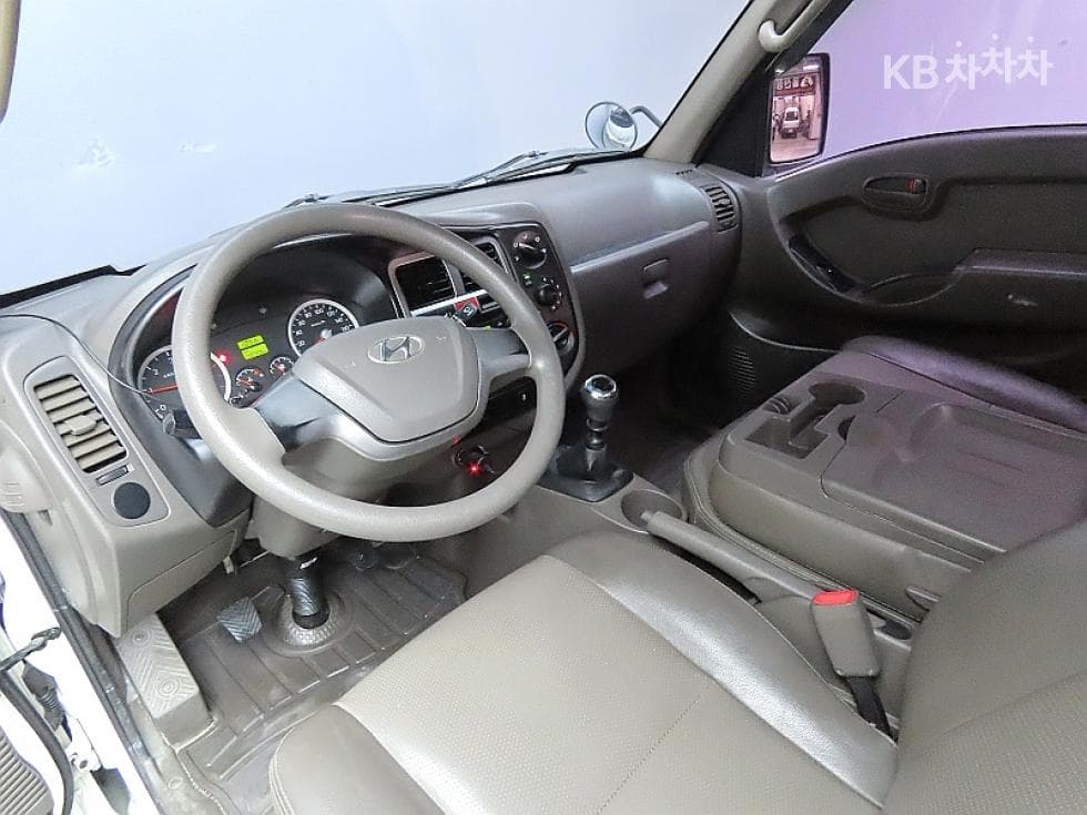 Hyundai Porter 2Extra Long Super Cab CRDi SUP High-end Type - 6