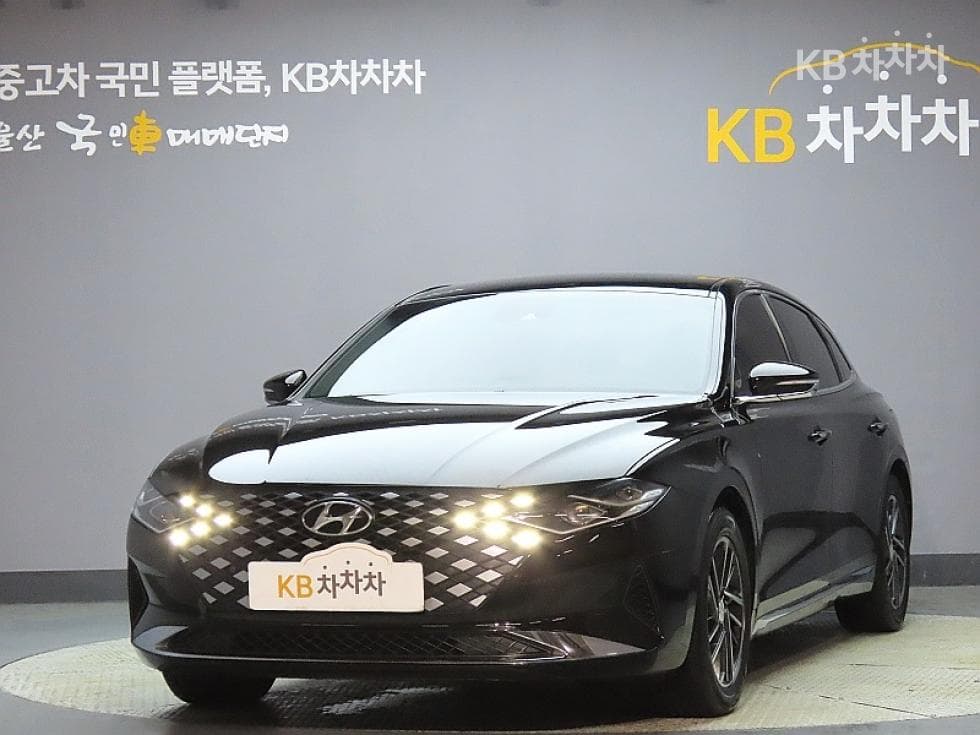 Hyundai The New (facelift) Grandeur (Azera) LPi 3.0 Rental car Modern - Image 1