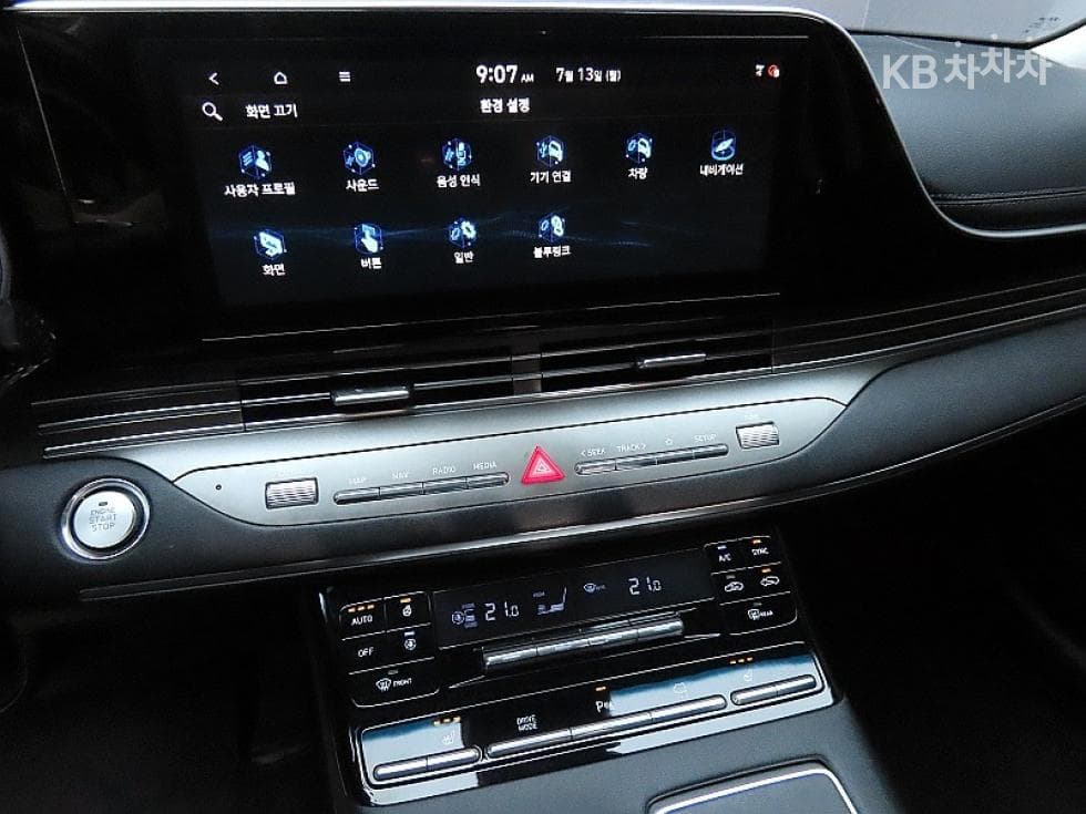 Hyundai The New (facelift) Grandeur (Azera)LPi 3.0 Rental car Modern - 17