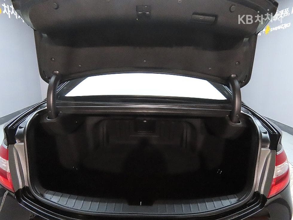 Хюндай Grandeur (Azera)HGHG300 로얄 - 19