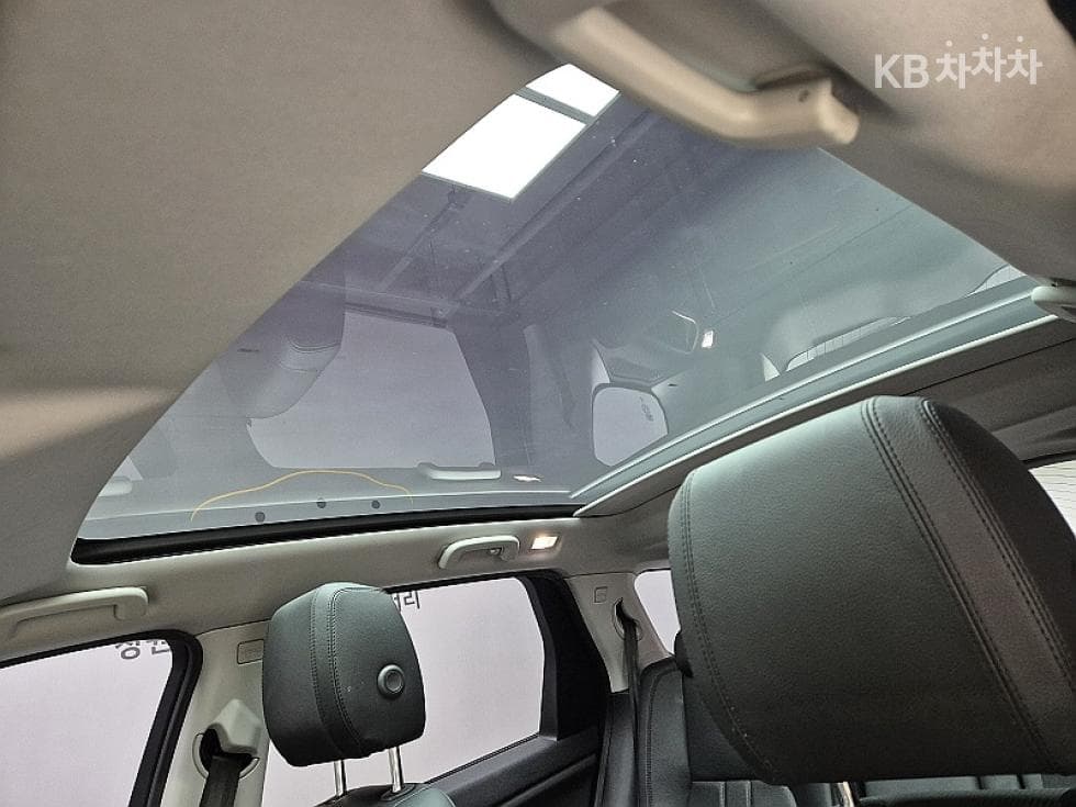 Land Rover 디스커버리 스포츠2.0 TD4 SE - 12