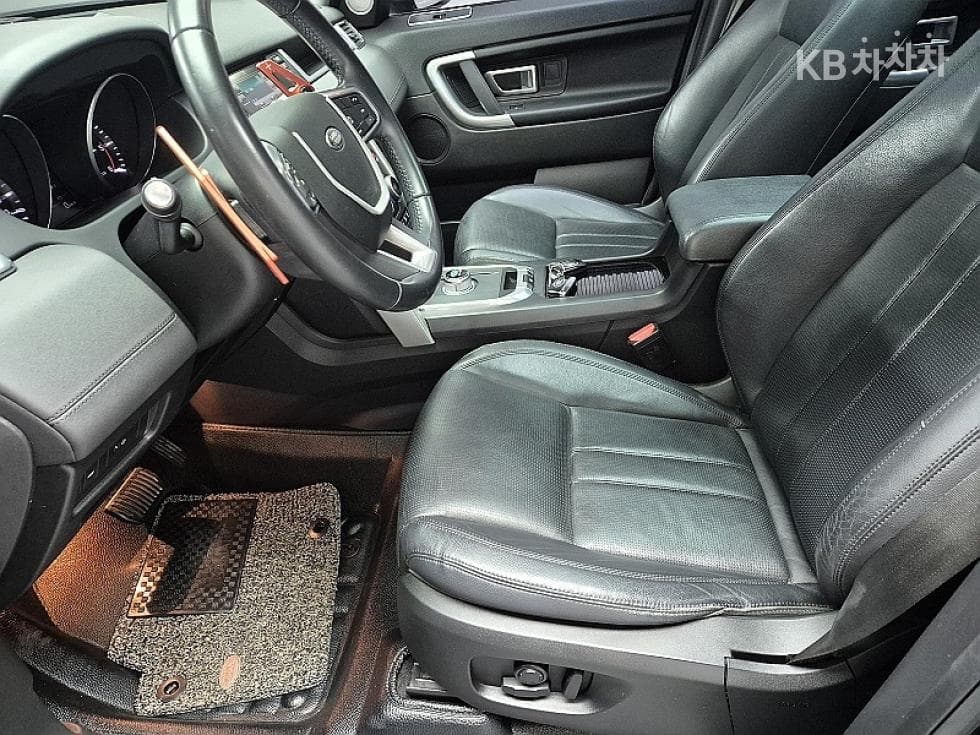 Land Rover 디스커버리 스포츠2.0 TD4 SE - 15