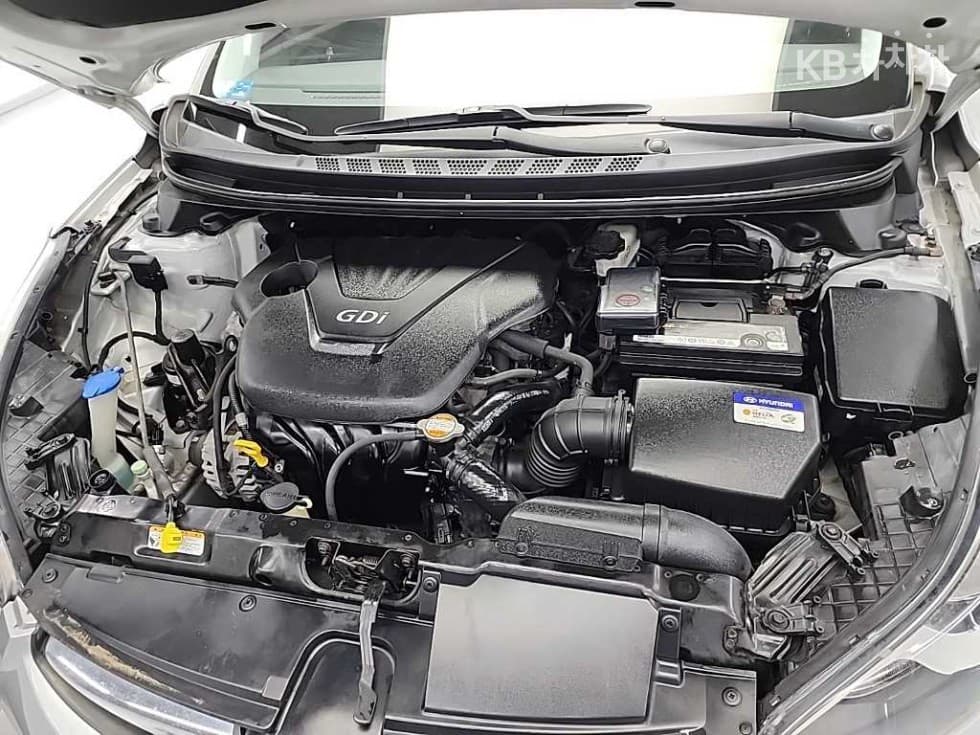Хюндай Avante (Elantra)MDM16 GDi LUXURY - 5