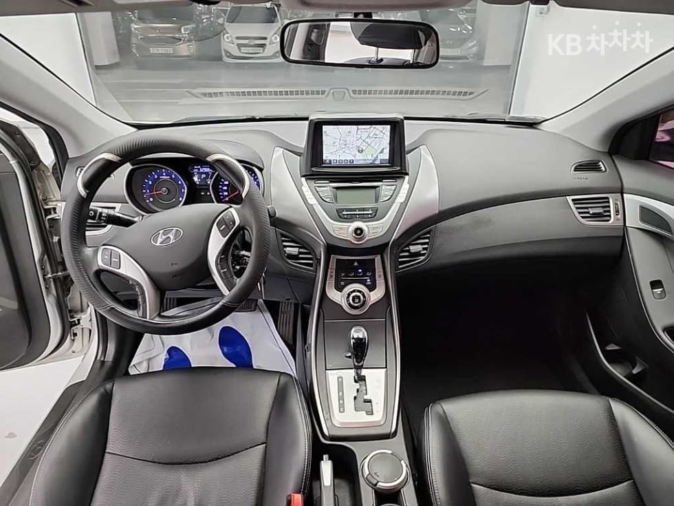 Хюндай Avante (Elantra)MDM16 GDi LUXURY - 7