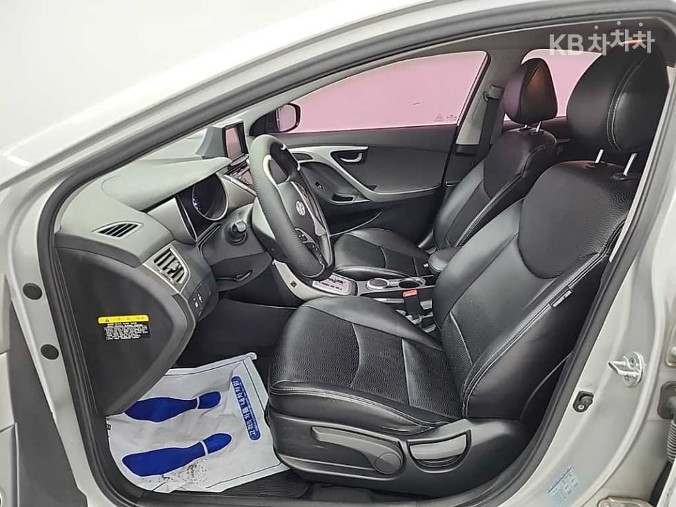 Хюндай Avante (Elantra)MDM16 GDi LUXURY - 11