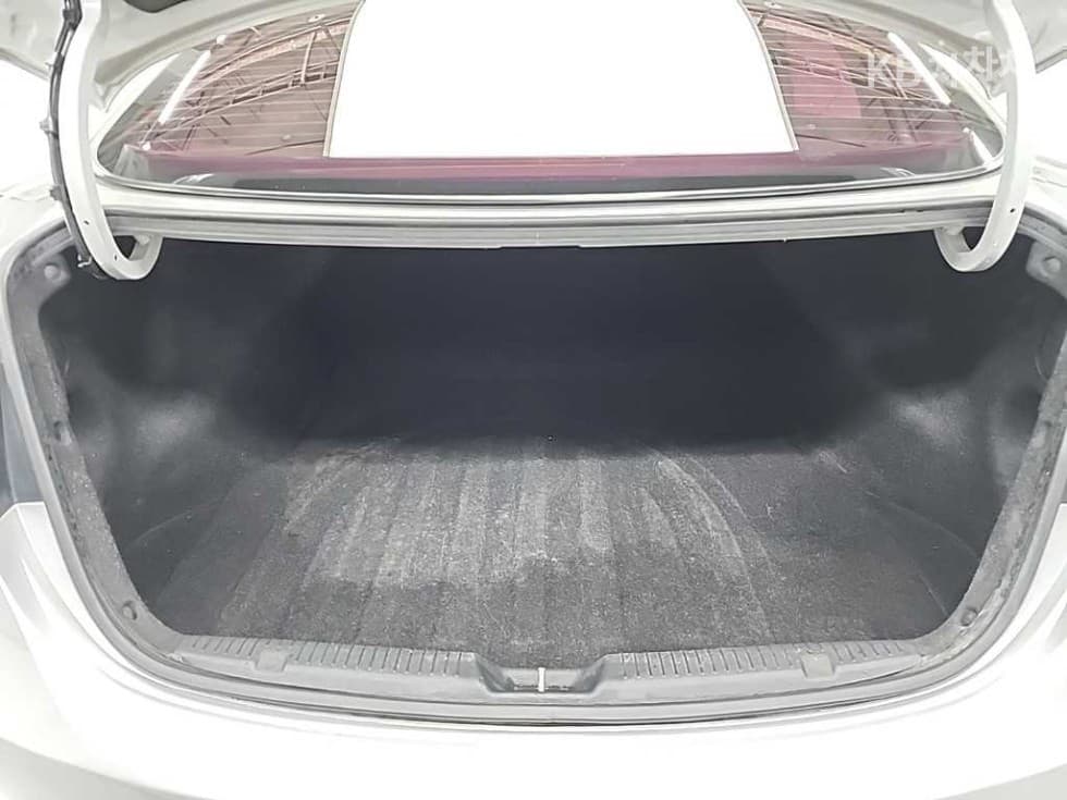 Хюндай Avante (Elantra)MDM16 GDi LUXURY - 18