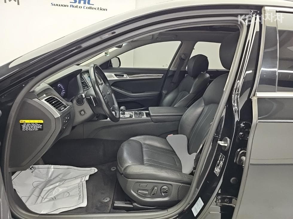 Genesis G803.3 GDI AWD Premium Luxury - 11