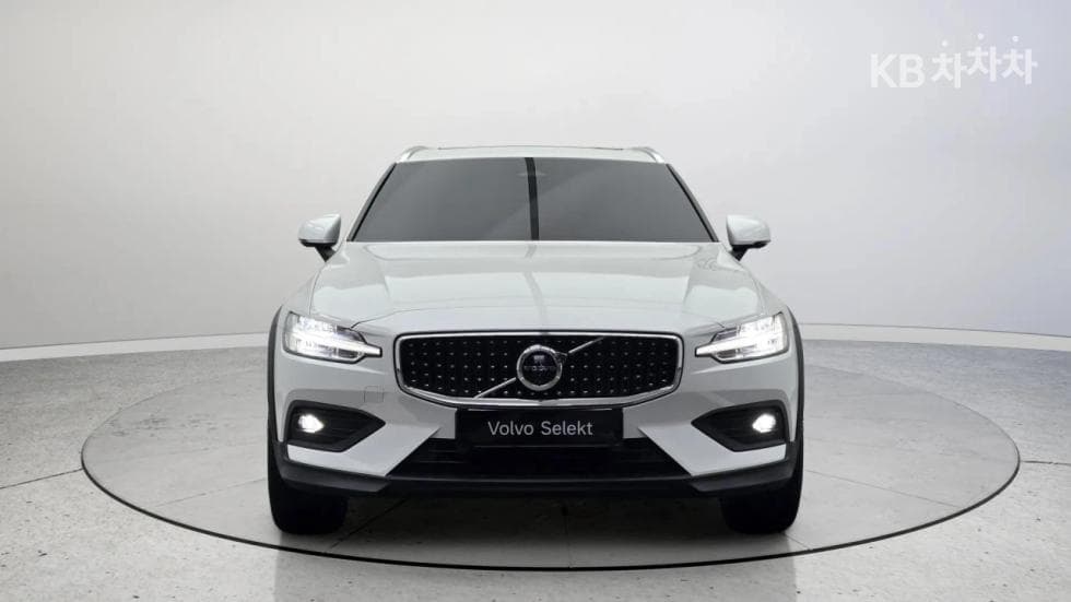 Volvo V60 CC(Второ поколение)B5 AWD Ultimate - 2