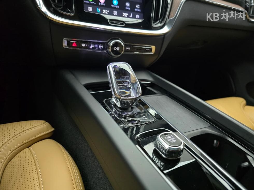 Volvo V60 CC(Второ поколение)B5 AWD Ultimate - 10