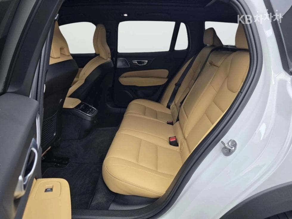 Volvo V60 CC(Второ поколение)B5 AWD Ultimate - 13