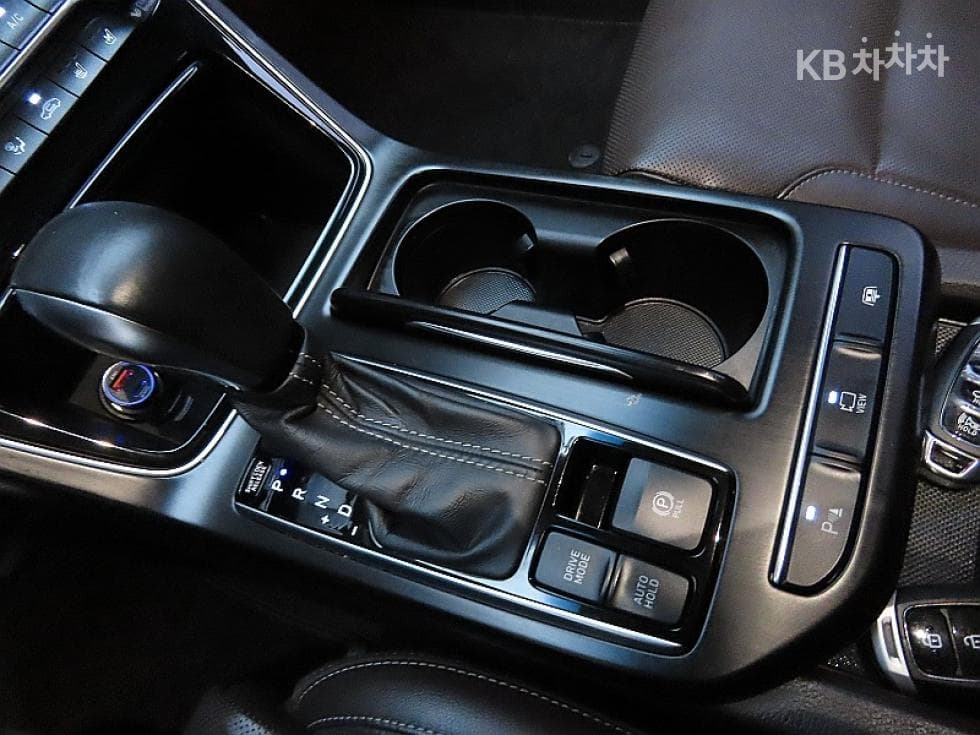 Hyundai Grandeur (Azera)IGRental car 3.0 LPi Exclusive Standard - 9