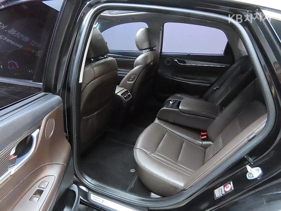 Hyundai Grandeur (Azera)IGRental car 3.0 LPi Exclusive Standard - 11