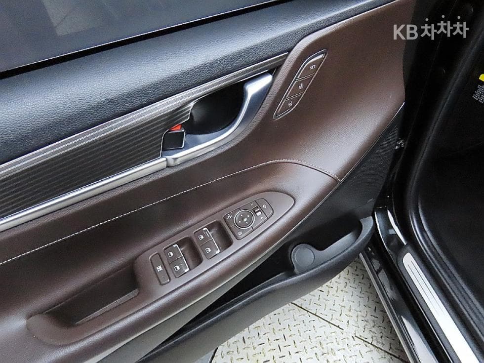 Hyundai Grandeur (Azera)IGRental car 3.0 LPi Exclusive Standard - 13
