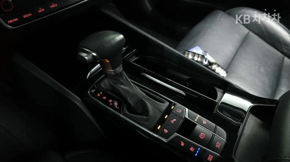 Kia All New K72.4 GDI Prestige - 9